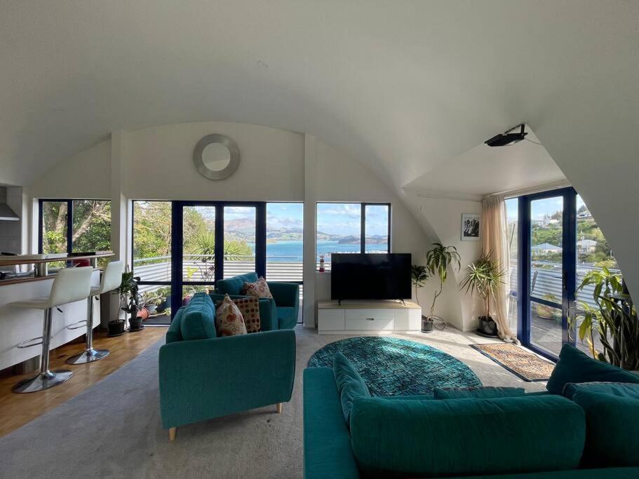 The Lighthouse- Ocean View Tranquil Retreat! Villa Lyttelton