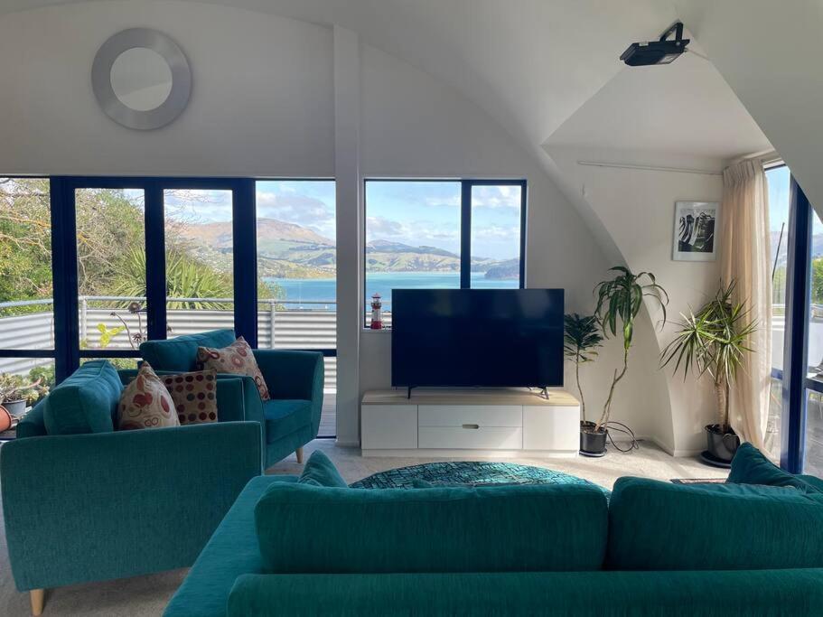 The Lighthouse- Ocean View Tranquil Retreat! Villa Lyttelton